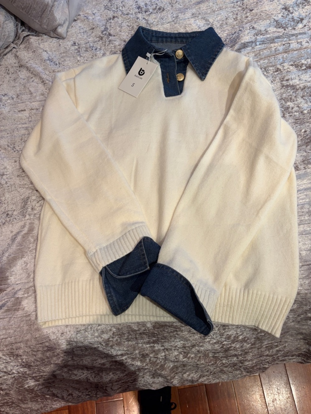 SHEIN Cream Sweater with Dark Blue Denim Collar & Cuffs